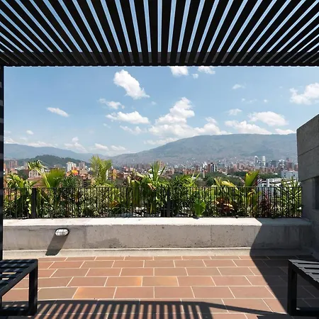 Moderno Y Amplio Apartamento En Laureles 8 Medellin Exterior photo