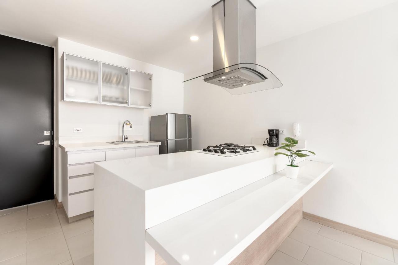 Moderno Y Amplio En Laureles 8 Apartment Medellin